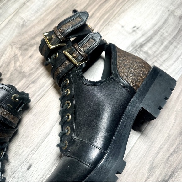 Michael Kors Bensen Leather Combat Boot - Picture 6 of 11